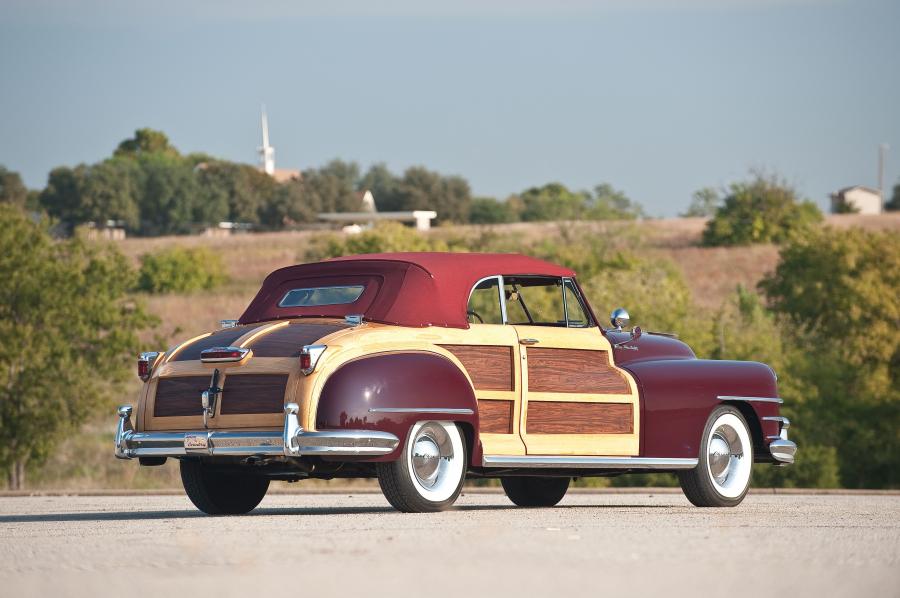  Chrysler Town & Country New Yorker Convertible 1946 года  (фото 2 из 2)